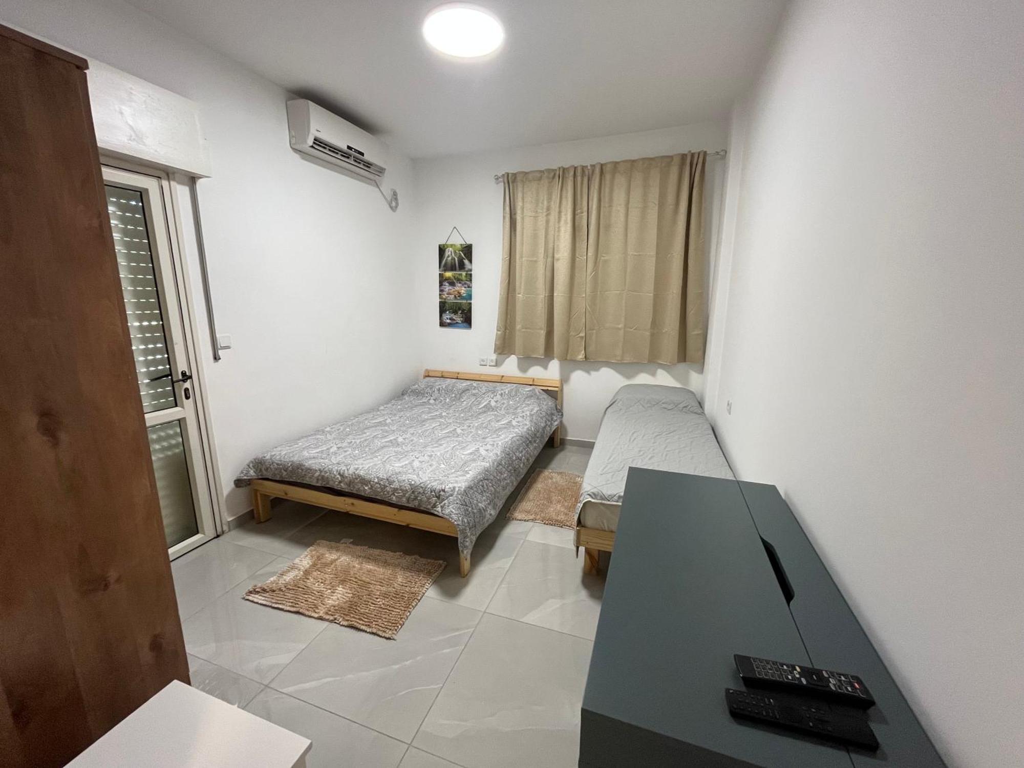 בית מרום Gan HaShomron Exterior foto